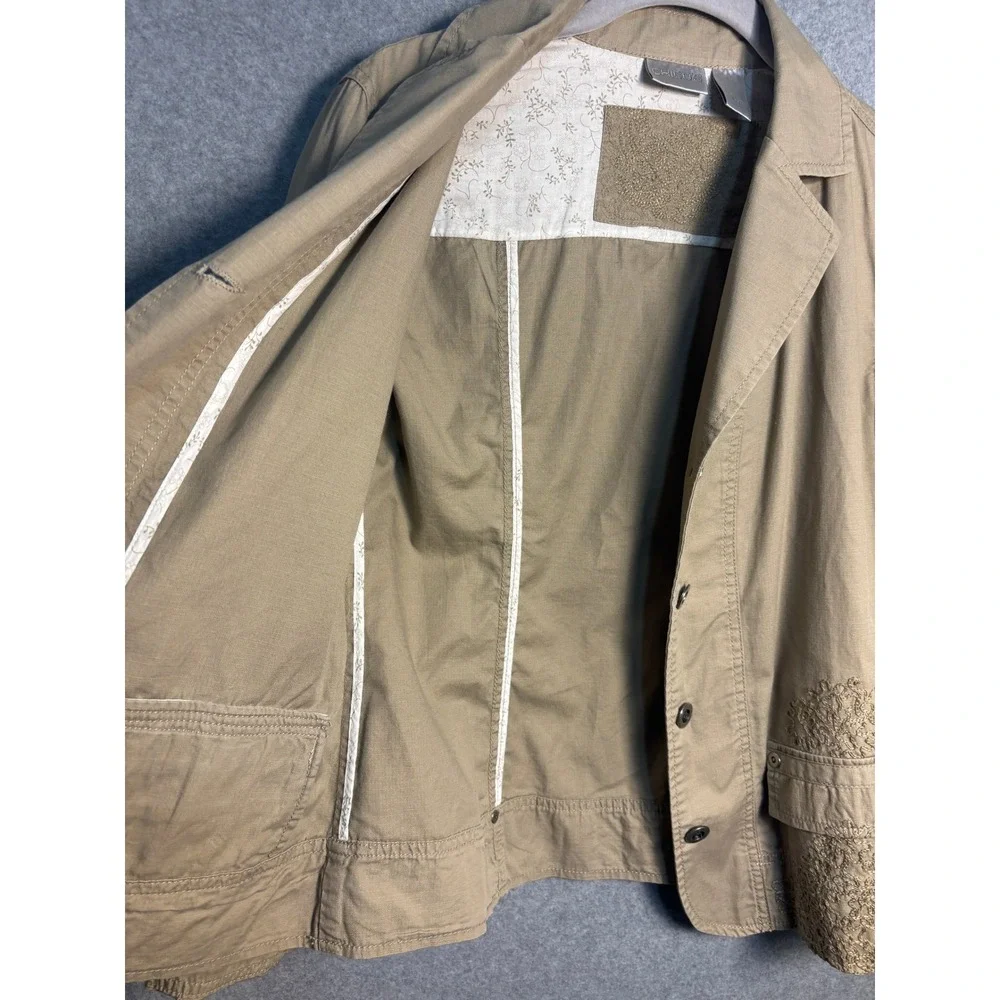Chico's Embroidered Utility Jacket Beige Cotton Blazer Coat‎ Size 0 S